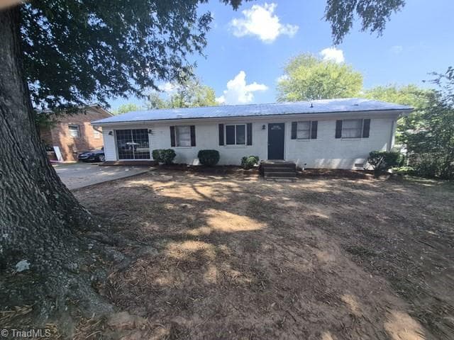 203 Pennington Avenue, Lexington NC 27292