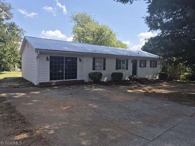 Stick/Site Built at 203 Pennington Avenue, Lexington NC 27292, Lexington, photo 41 of 48
