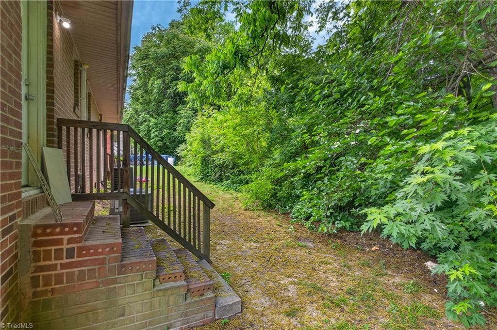 Duplex at 17 Hunter Street, Thomasville NC 27360, Thomasville, photo 51 of 60