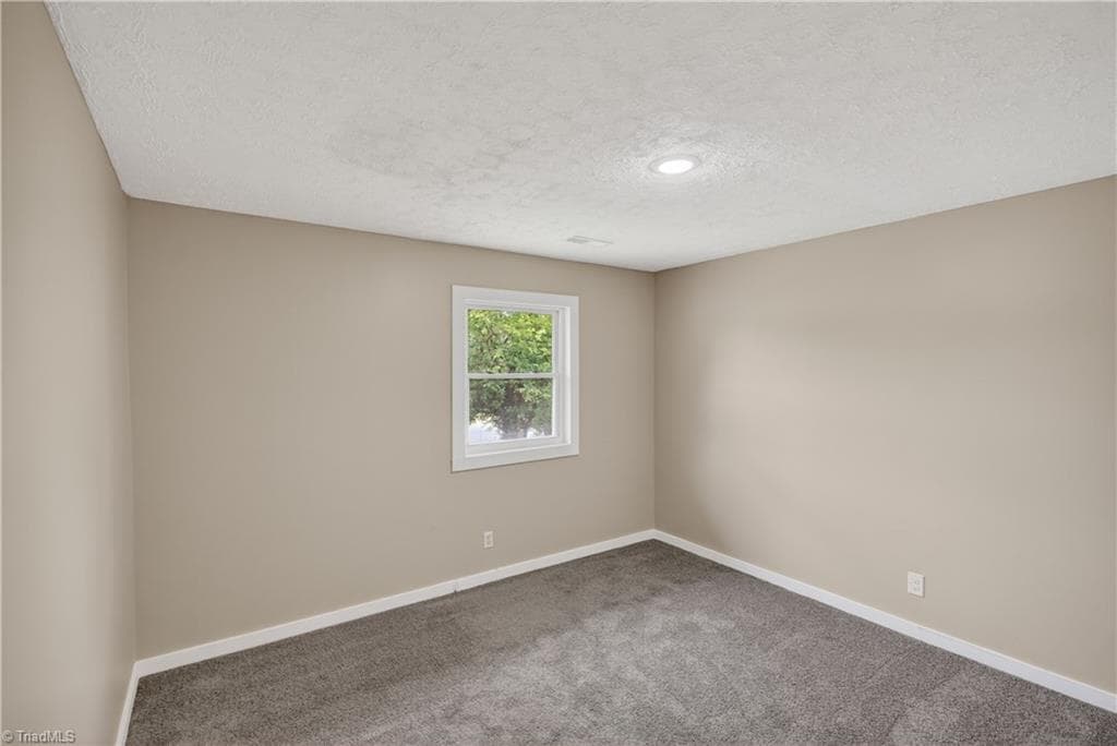 Duplex at 17 Hunter Street, Thomasville NC 27360, Thomasville, photo 39 of 60