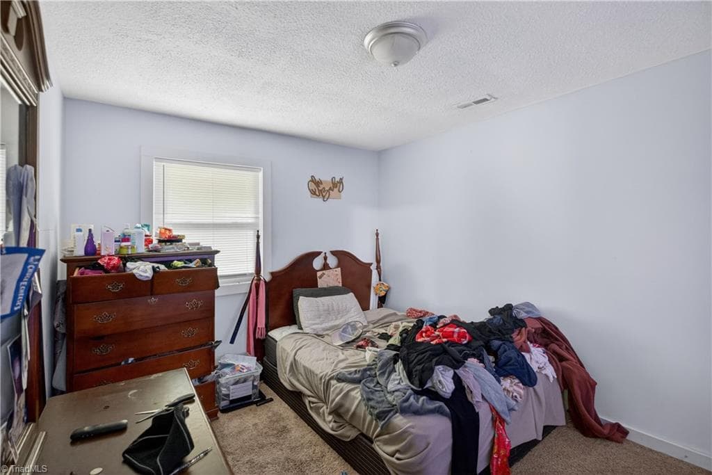 Duplex at 17 Hunter Street, Thomasville NC 27360, Thomasville, photo 19 of 60