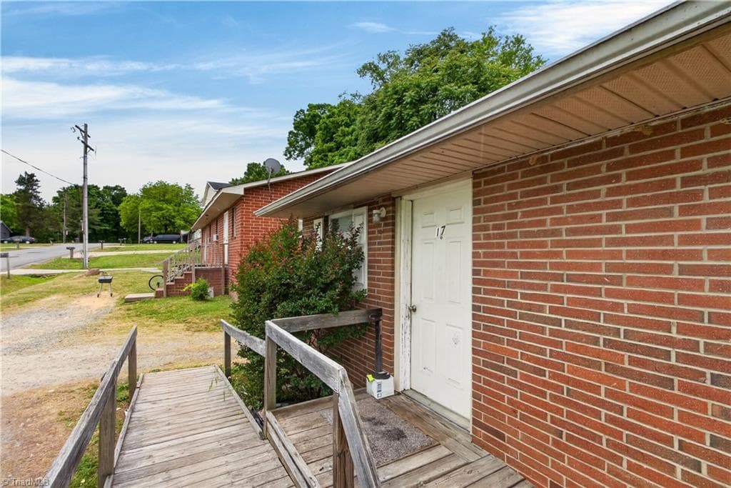 Duplex at 17 Hunter Street, Thomasville NC 27360, Thomasville, photo 49 of 60
