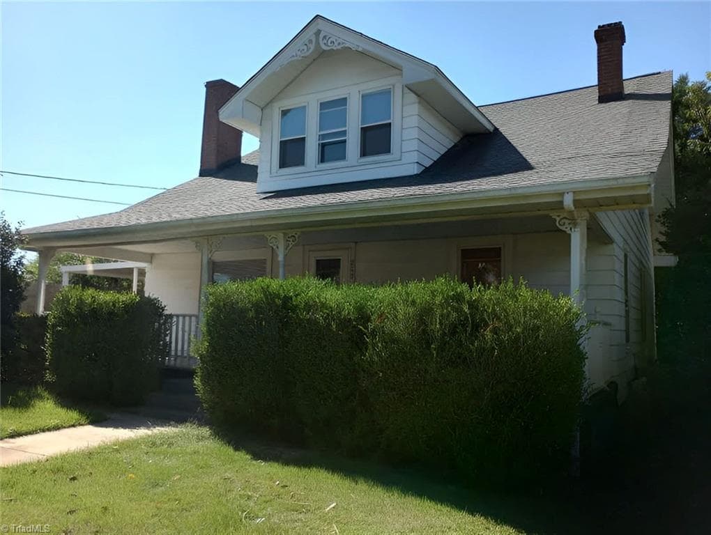 Stick/Site Built at 217 N Fayetteville Street, Liberty NC 27298, Liberty, photo 3 of 19