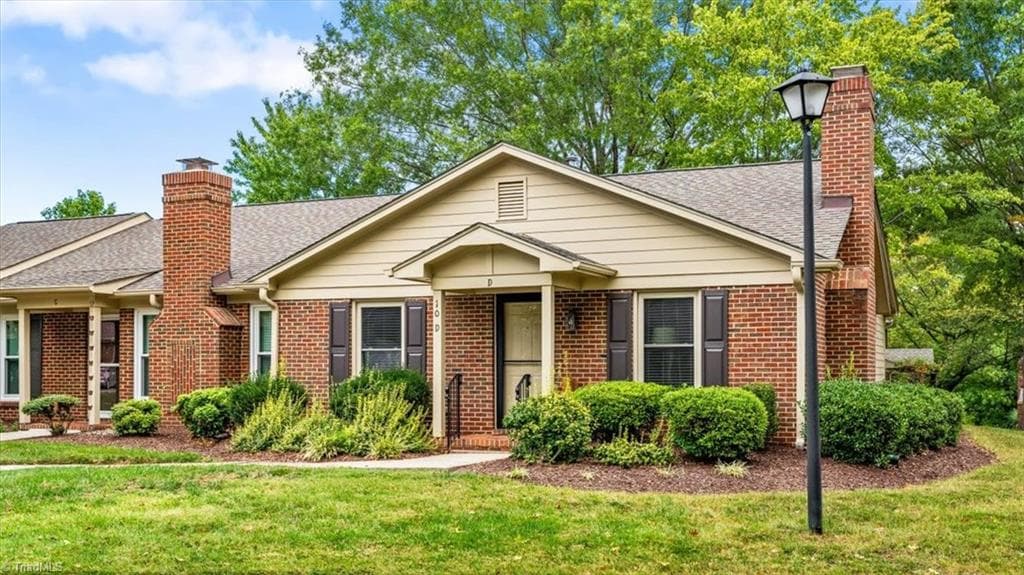 10 Prairie Trail # D, Greensboro NC 27410