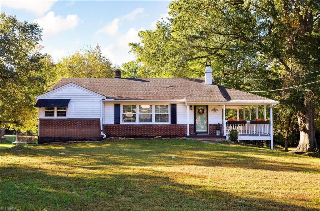 176 Oaklawn Road, Winston-Salem NC 27107