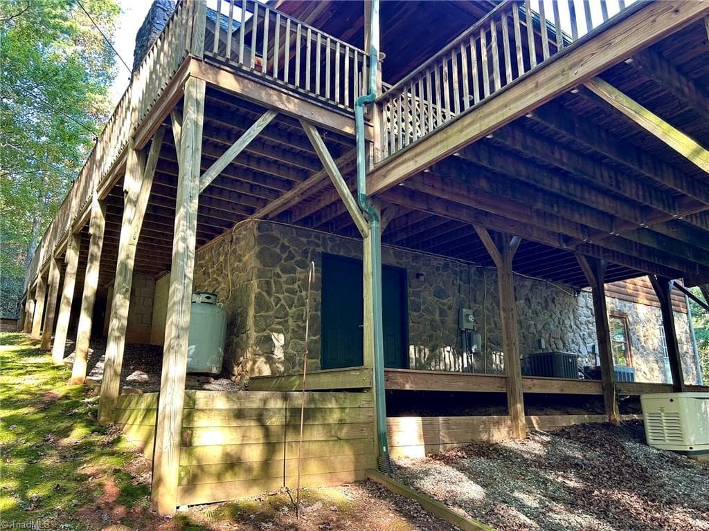 Stick/Site Built at 154 Rocky Shore Drive, Wilkesboro NC 28697, Wilkesboro, photo 41 of 50