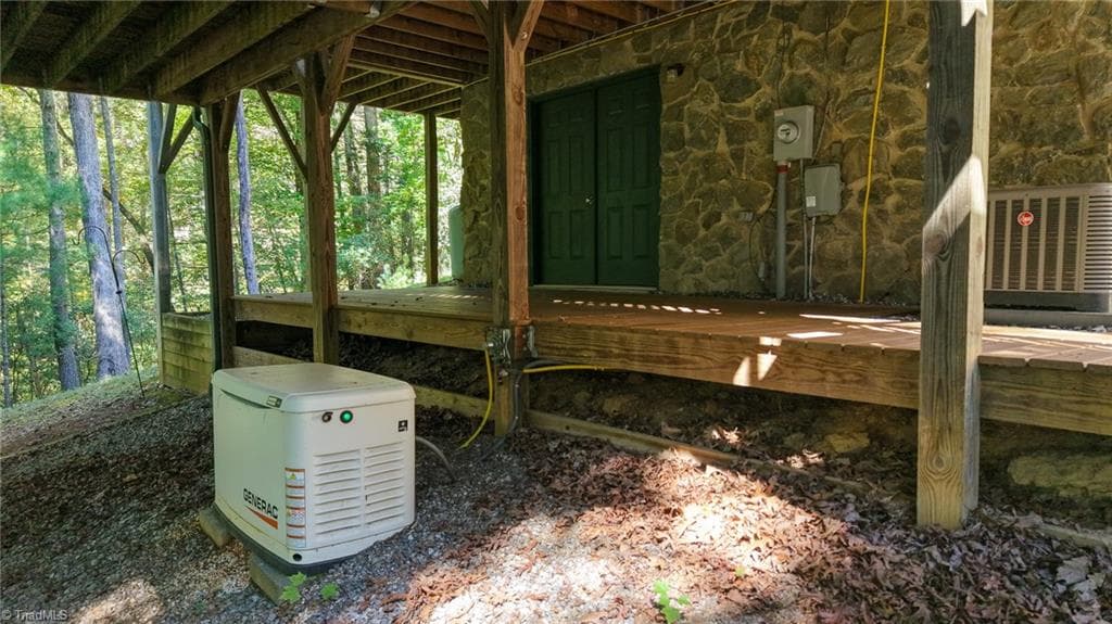 Stick/Site Built at 154 Rocky Shore Drive, Wilkesboro NC 28697, Wilkesboro, photo 40 of 50