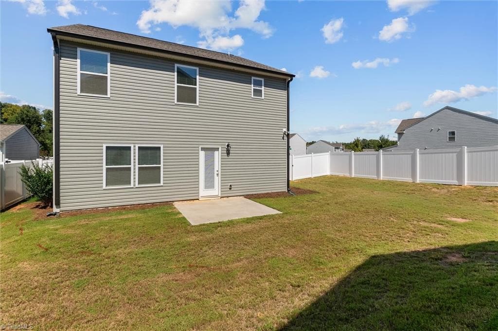 Stick/Site Built at 146 Centerpiece Drive, High Point NC 27265, High Point, photo 7 of 64