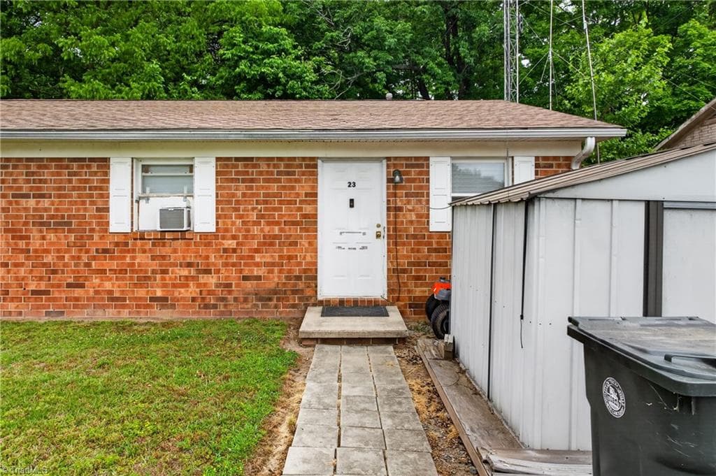 Duplex at 21 Hunter Street, Thomasville NC 27360, Thomasville, photo 61 of 66
