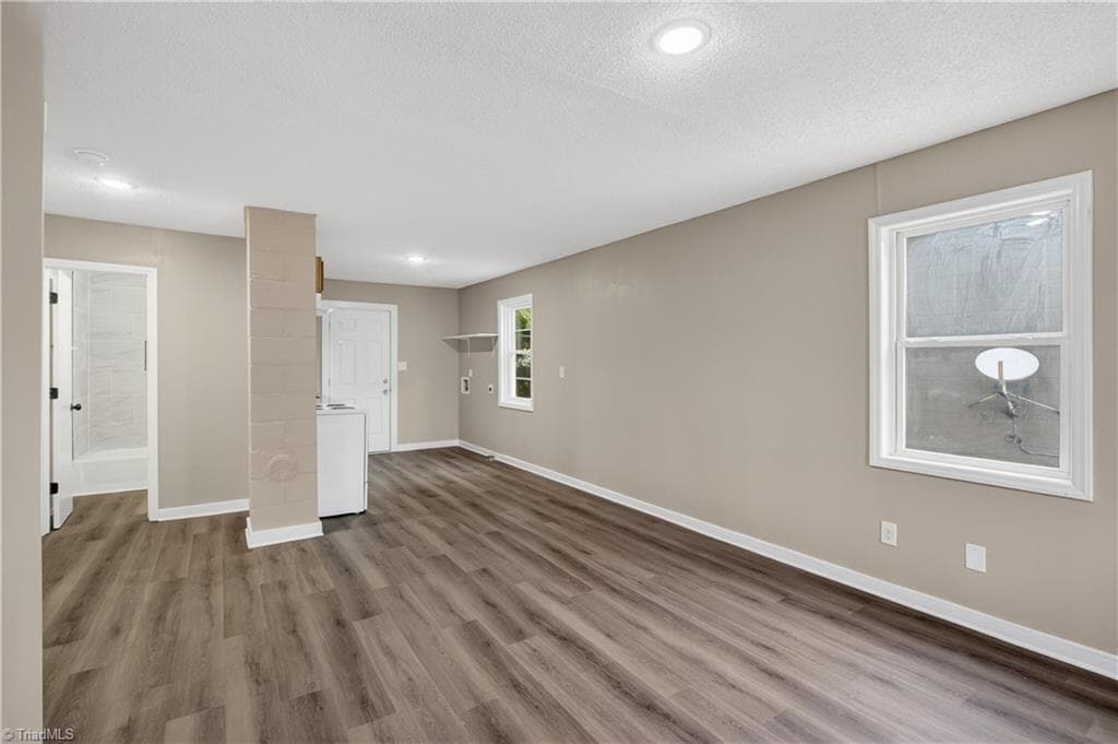 Duplex at 29 Hunter Street, Thomasville NC 27360, Thomasville, photo 33 of 70