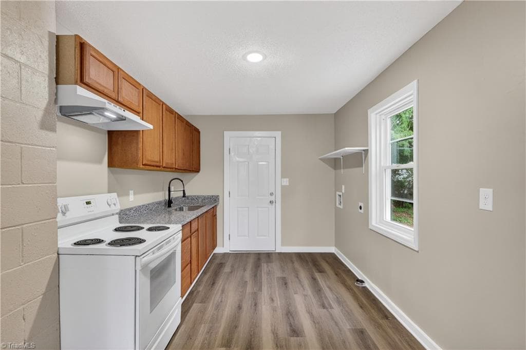 Duplex at 29 Hunter Street, Thomasville NC 27360, Thomasville, photo 47 of 70