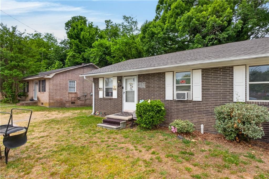 Duplex at 29 Hunter Street, Thomasville NC 27360, Thomasville, photo 67 of 70