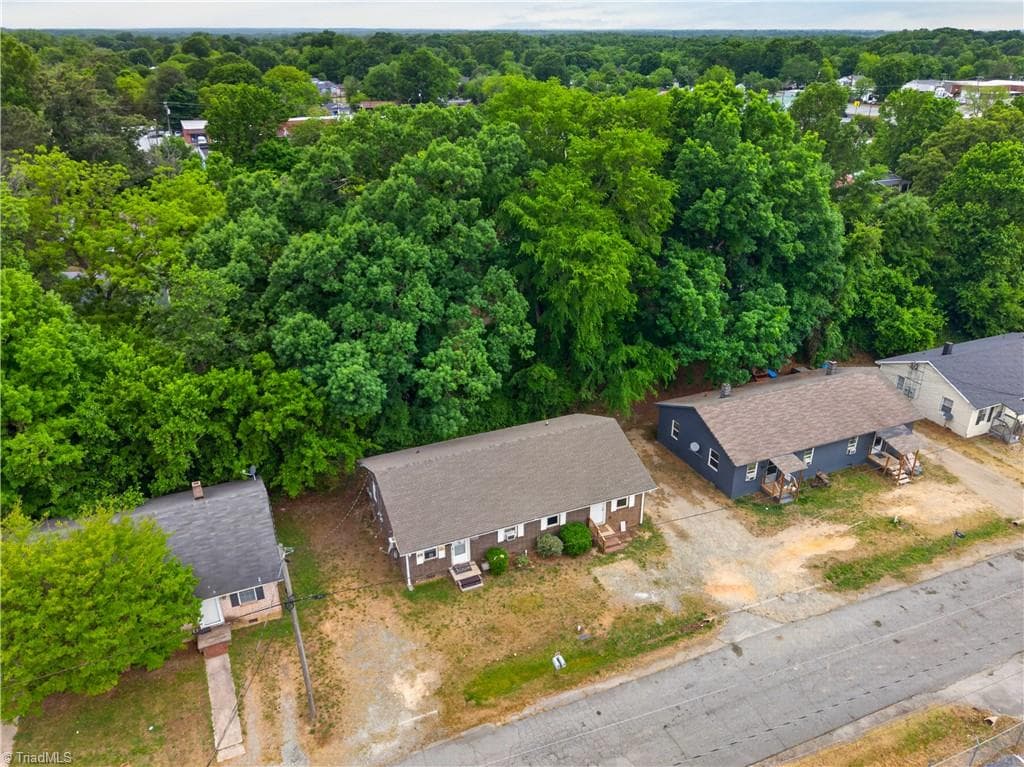 Duplex at 29 Hunter Street, Thomasville NC 27360, Thomasville, photo 69 of 70