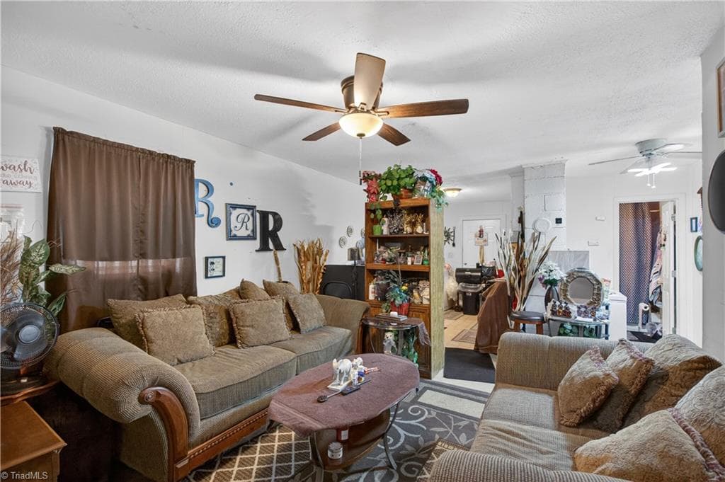 Duplex at 29 Hunter Street, Thomasville NC 27360, Thomasville, photo 15 of 70