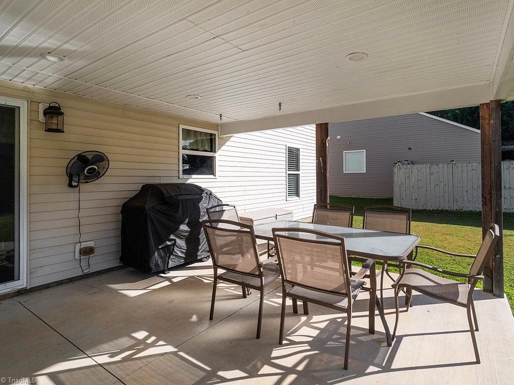 Stick/Site Built at 203 Collington Drive, Mebane NC 27302, Mebane, photo 38 of 41