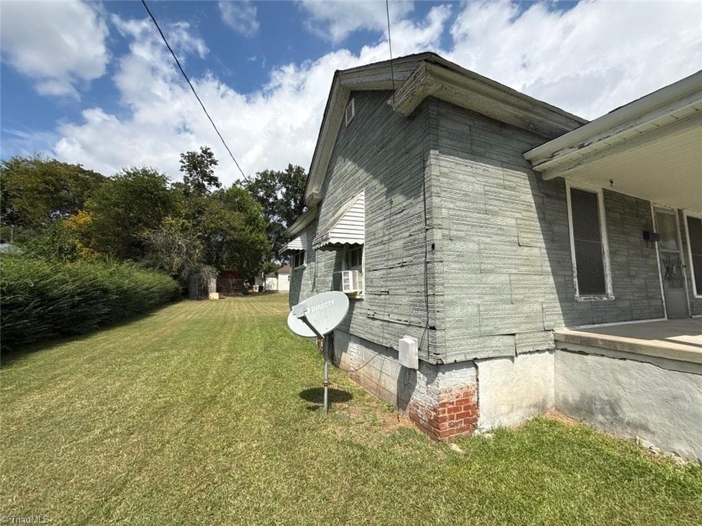 Stick/Site Built at 1421 South Avenue, Eden NC 27288, Eden, photo 2 of 33