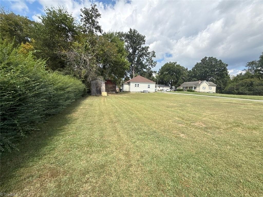 Stick/Site Built at 1421 South Avenue, Eden NC 27288, Eden, photo 22 of 33