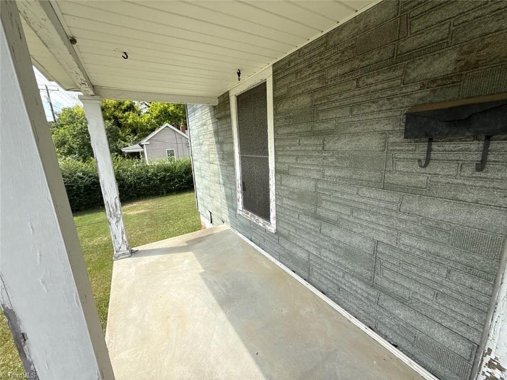 Stick/Site Built at 1421 South Avenue, Eden NC 27288, Eden, photo 5 of 33