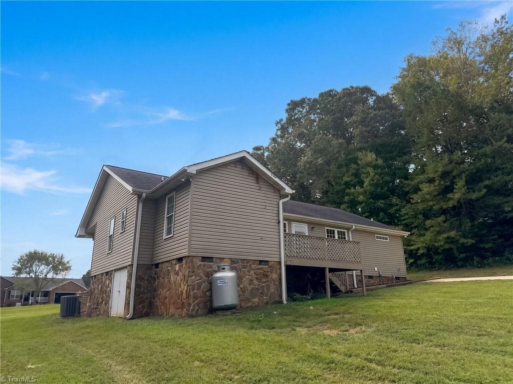 Stick/Site Built at 1415 Faith Meadows Lane, Asheboro NC 27205, Asheboro, photo 29 of 31