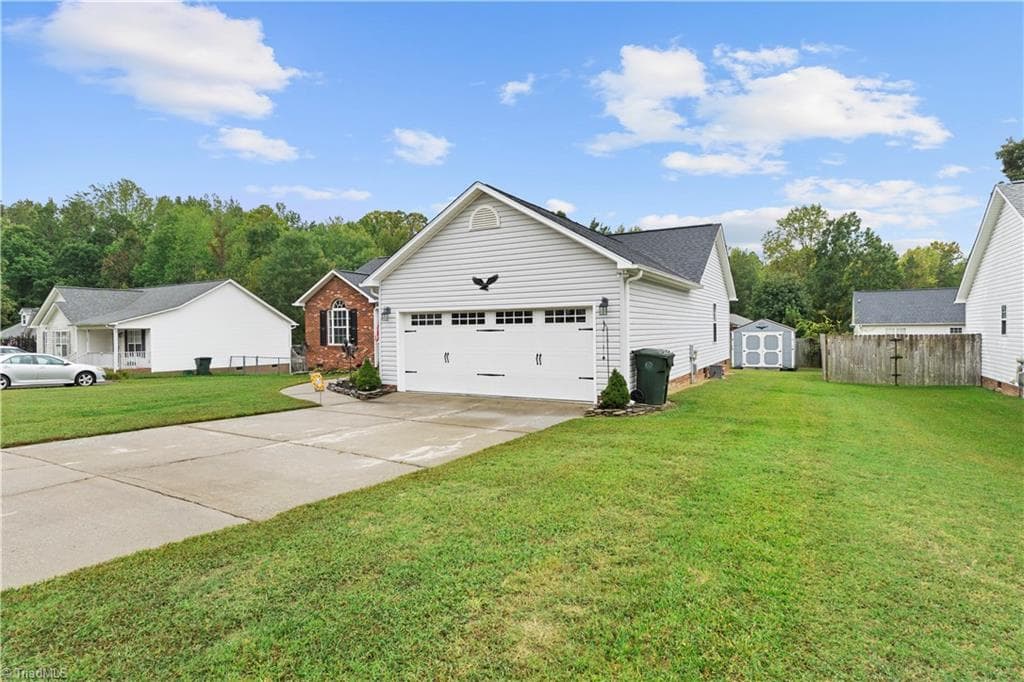 Stick/Site Built at 106 John Mills Lane, Thomasville NC 27360, Thomasville, photo 5 of 28