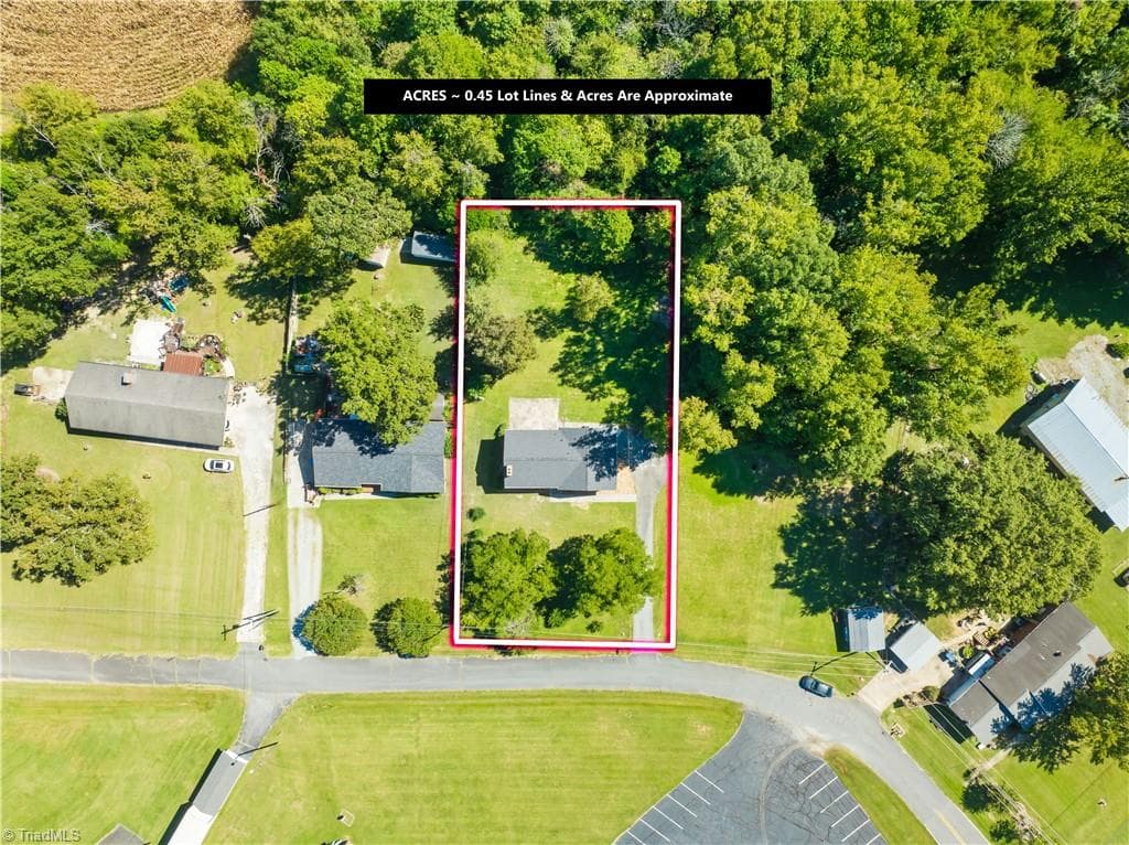 Stick/Site Built at 5528 Mauldin Drive, High Point NC 27263, High Point, photo 35 of 38