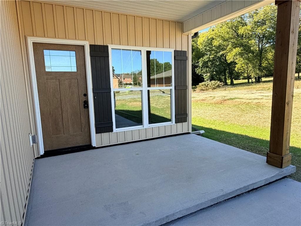 Stick/Site Built at 28 Mock Street, Thomasville NC 27360, Thomasville, photo 3 of 16