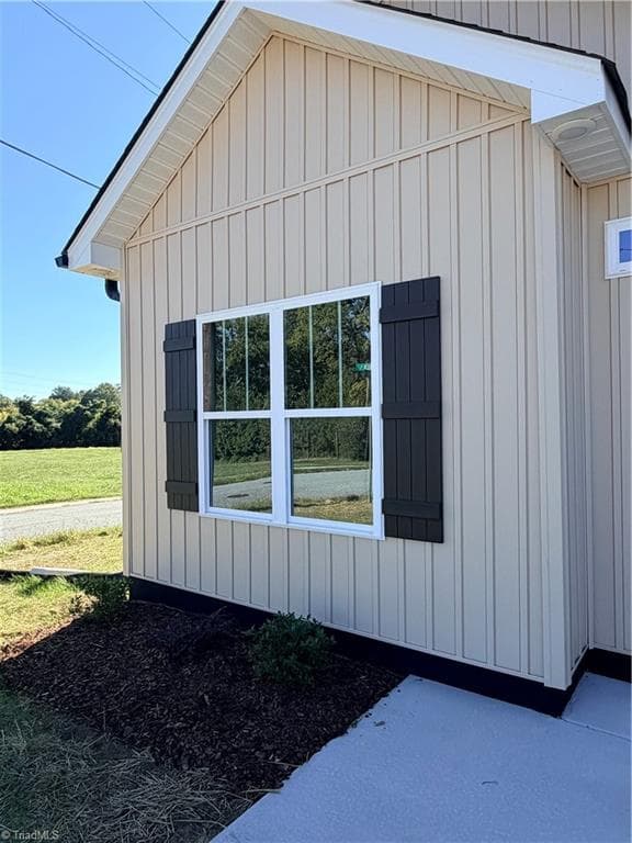 Stick/Site Built at 28 Mock Street, Thomasville NC 27360, Thomasville, photo 4 of 16