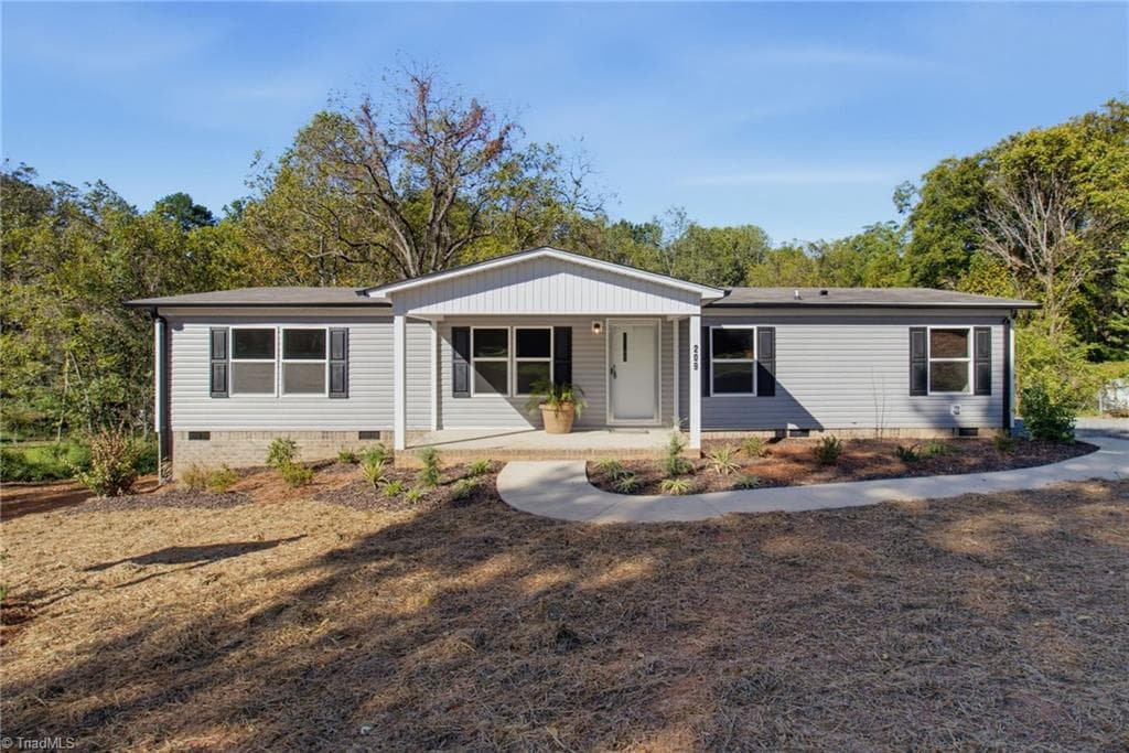 209 River Street, East Bend NC 27018