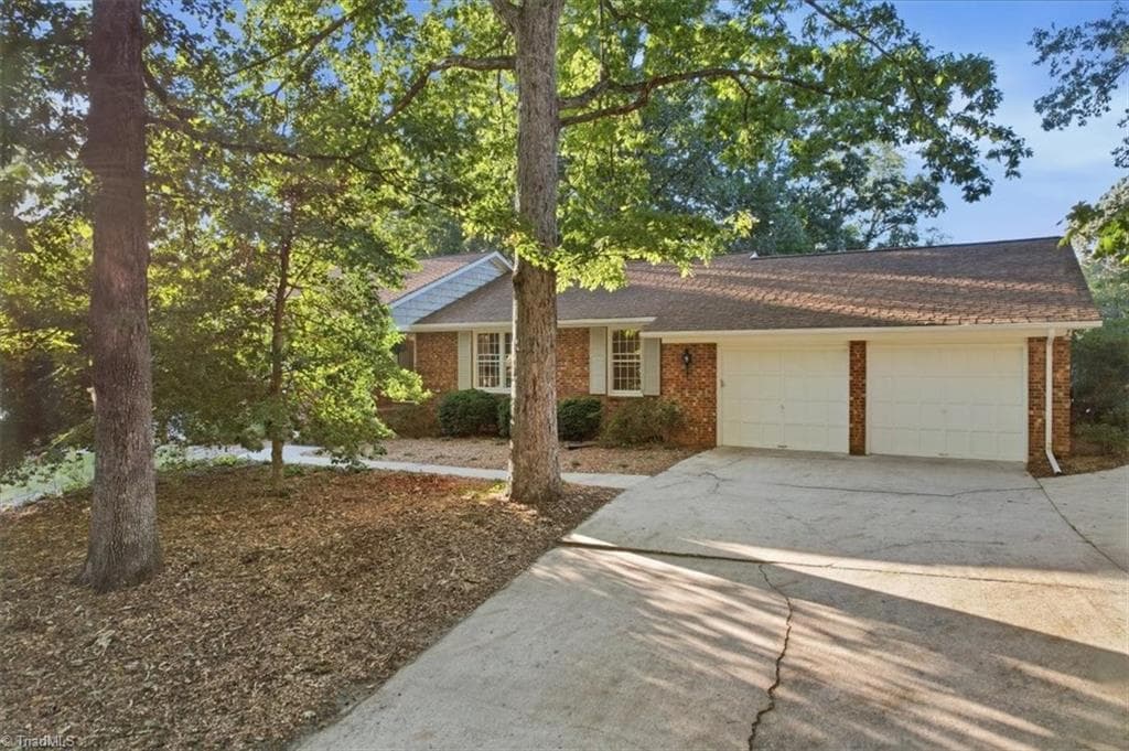 Stick/Site Built at 102 Cottonwood Drive, Jamestown NC 27282, Jamestown, photo 2 of 50
