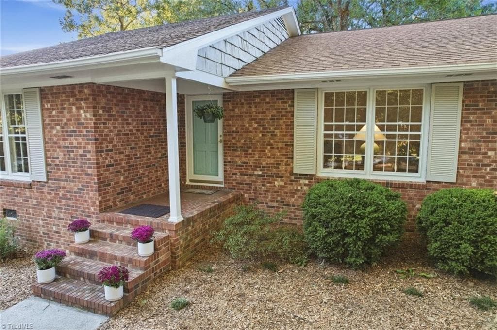 Stick/Site Built at 102 Cottonwood Drive, Jamestown NC 27282, Jamestown, photo 5 of 50