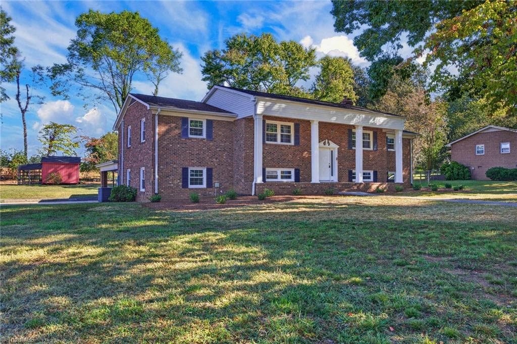 Stick/Site Built at 1510 Woodside Drive, Reidsville NC 27320, Reidsville, photo 2 of 49