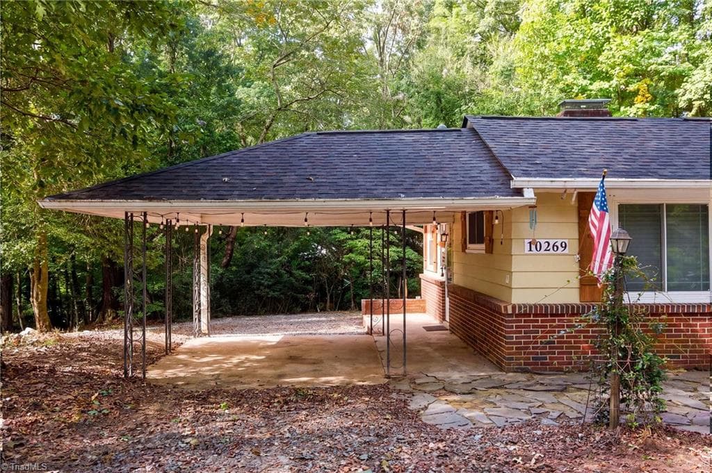 Stick/Site Built at 10269 Old US highway 52, Winston-Salem NC 27107, Winston-Salem, photo 2 of 23