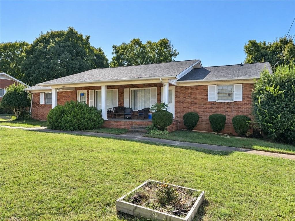 4642 NC Highway 62, Thomasville NC 27360