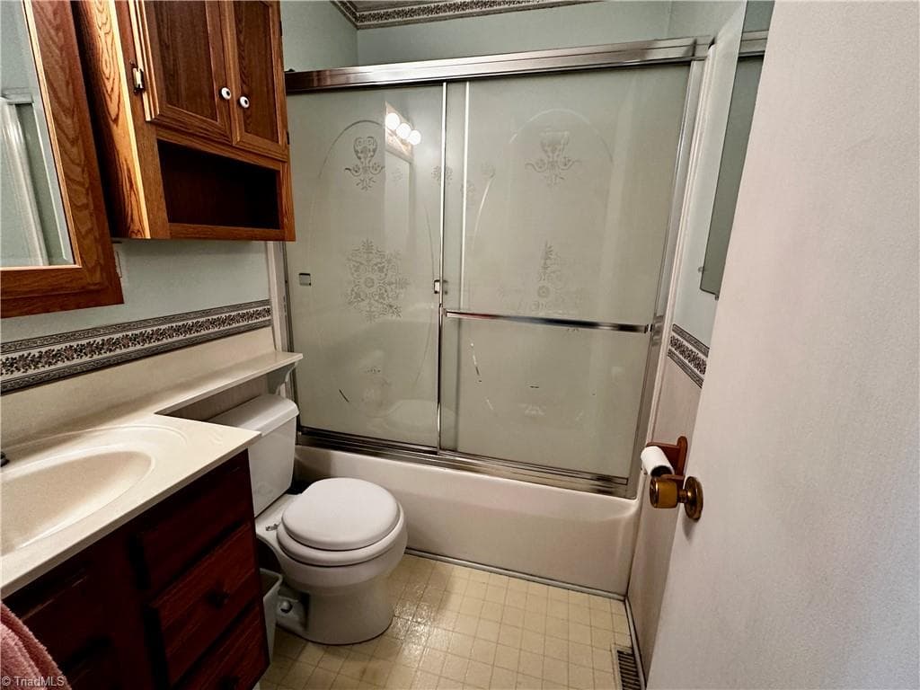 Stick/Site Built at 107 Dillon Street, Winston-Salem NC 27107, Winston-Salem, photo 17 of 29