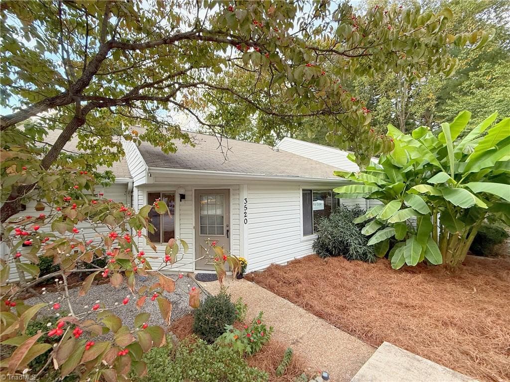 3520 Heathrow Drive, Winston-Salem NC 27127