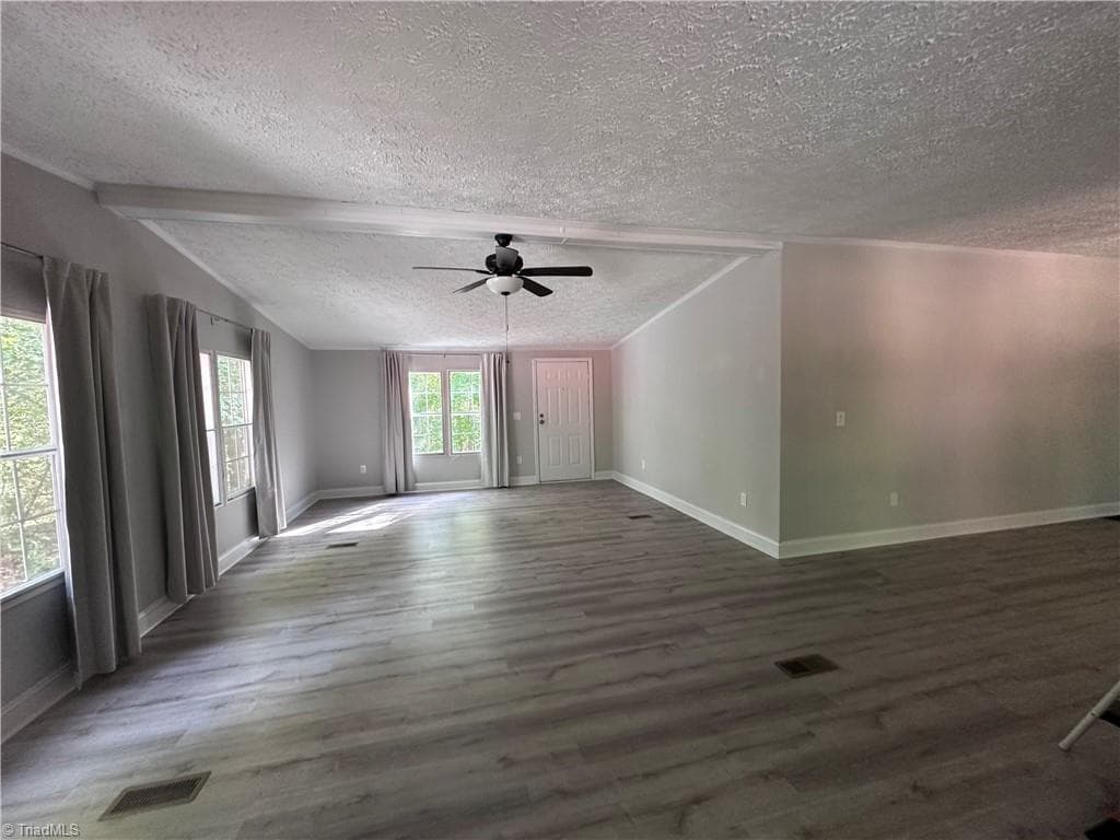 Manufactured Home at 6610 Edgeworth Trail, Pfafftown NC 27040, Pfafftown, photo 6 of 21