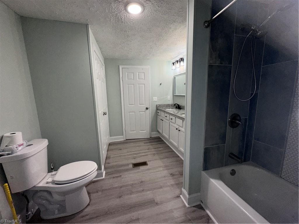 Manufactured Home at 6610 Edgeworth Trail, Pfafftown NC 27040, Pfafftown, photo 19 of 21