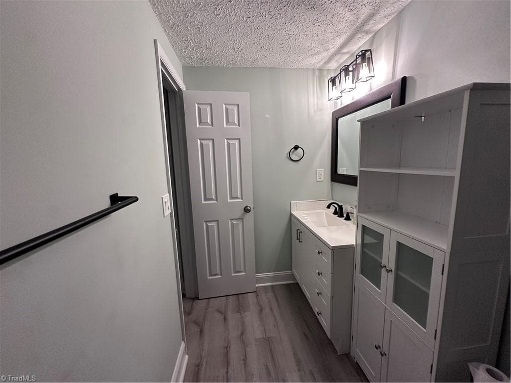Manufactured Home at 6610 Edgeworth Trail, Pfafftown NC 27040, Pfafftown, photo 8 of 21