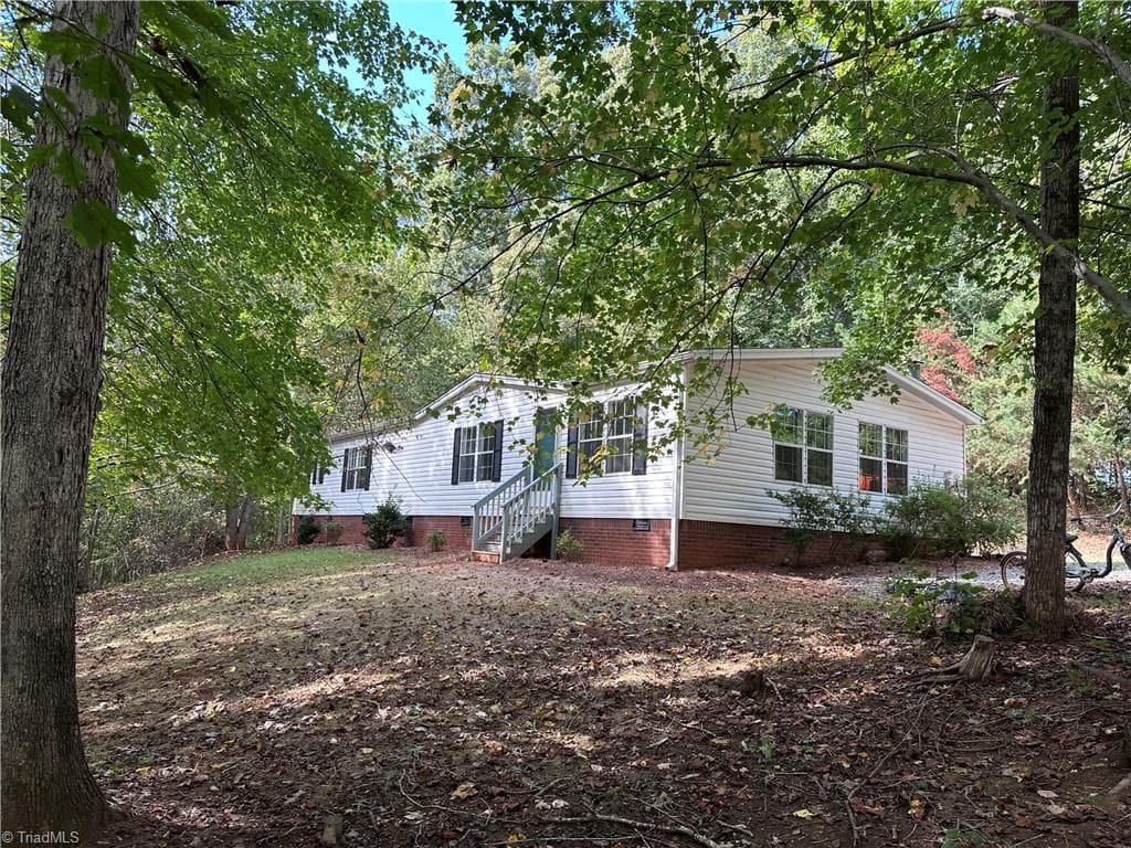 Manufactured Home at 6610 Edgeworth Trail, Pfafftown NC 27040, Pfafftown, photo 21 of 21