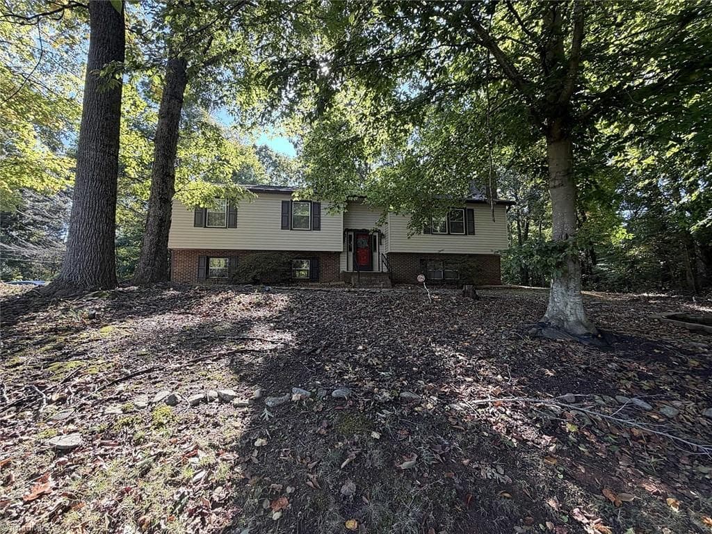 Stick/Site Built at 796 Sommerdale Court, Rural Hall NC 27045, Rural Hall, photo 2 of 32
