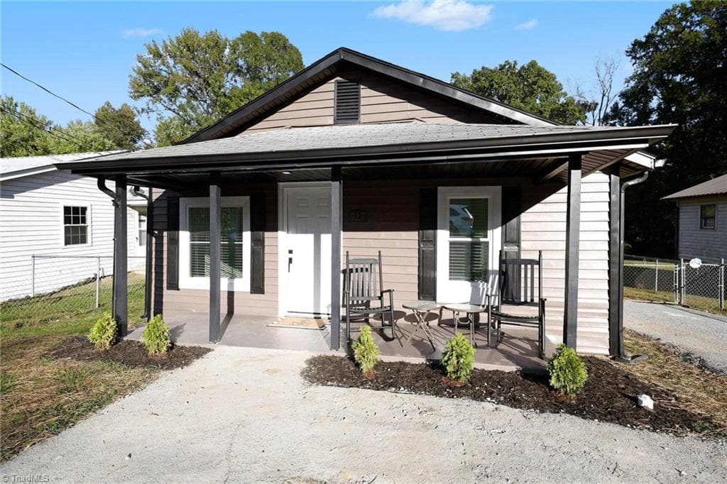 Stick/Site Built at 727 Trotter Street, Thomasville NC 27360, Thomasville, photo 6 of 34