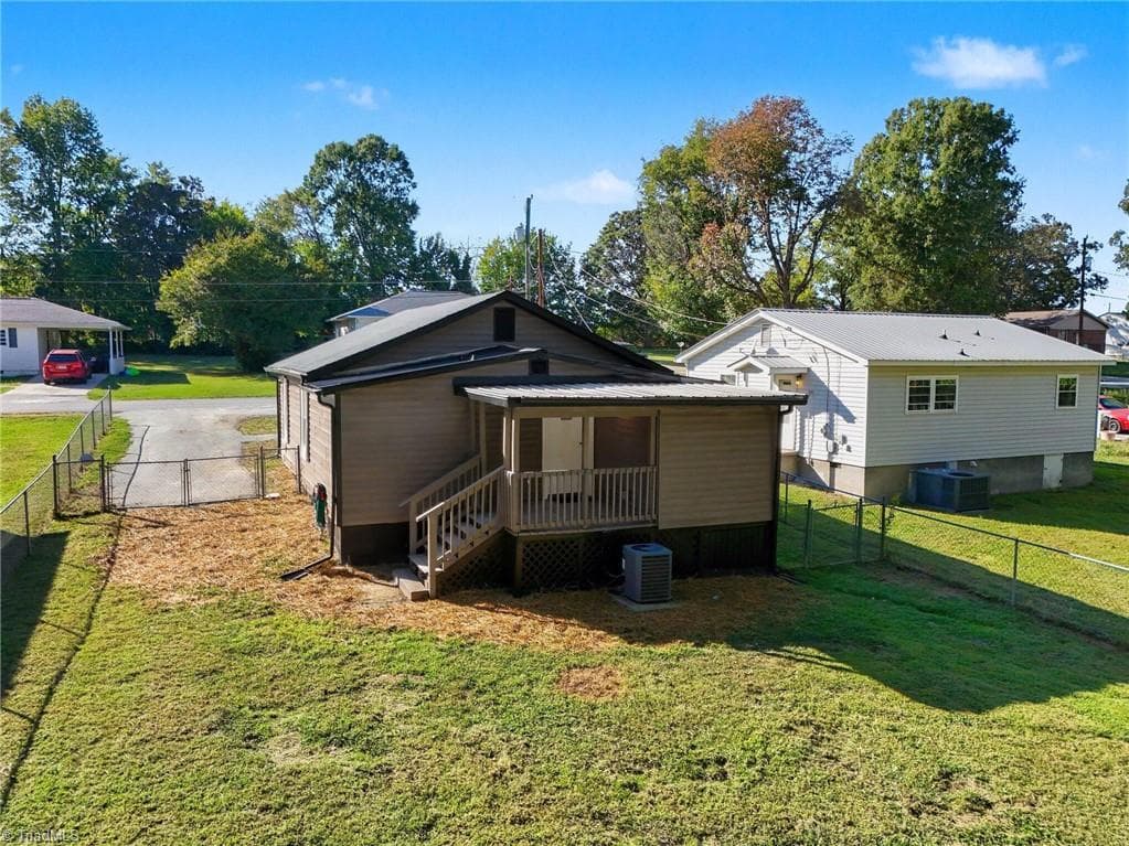Stick/Site Built at 727 Trotter Street, Thomasville NC 27360, Thomasville, photo 29 of 34