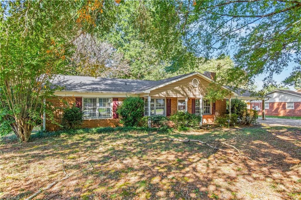 Stick/Site Built at 466 Pine Forest Drive, Kernersville NC 27284, Kernersville, photo 2 of 20