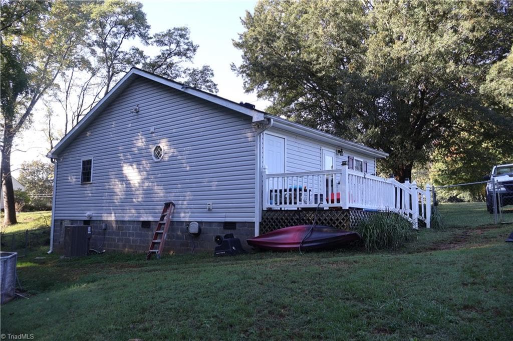 Stick/Site Built at 7381 Broad Street, Rural Hall NC 27045, Rural Hall, photo 17 of 21