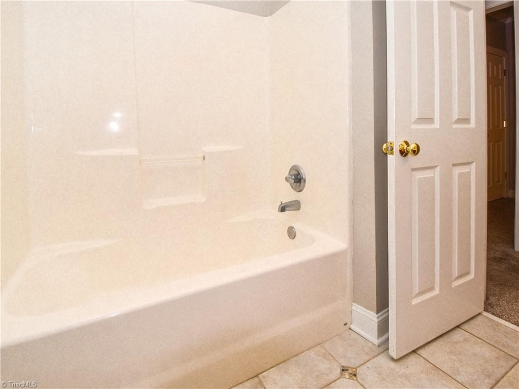 Stick/Site Built at 4634 Pebble Lake Drive, Pfafftown NC 27040, photo 30 of 36