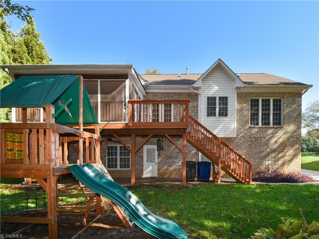 Stick/Site Built at 4634 Pebble Lake Drive, Pfafftown NC 27040, photo 34 of 36