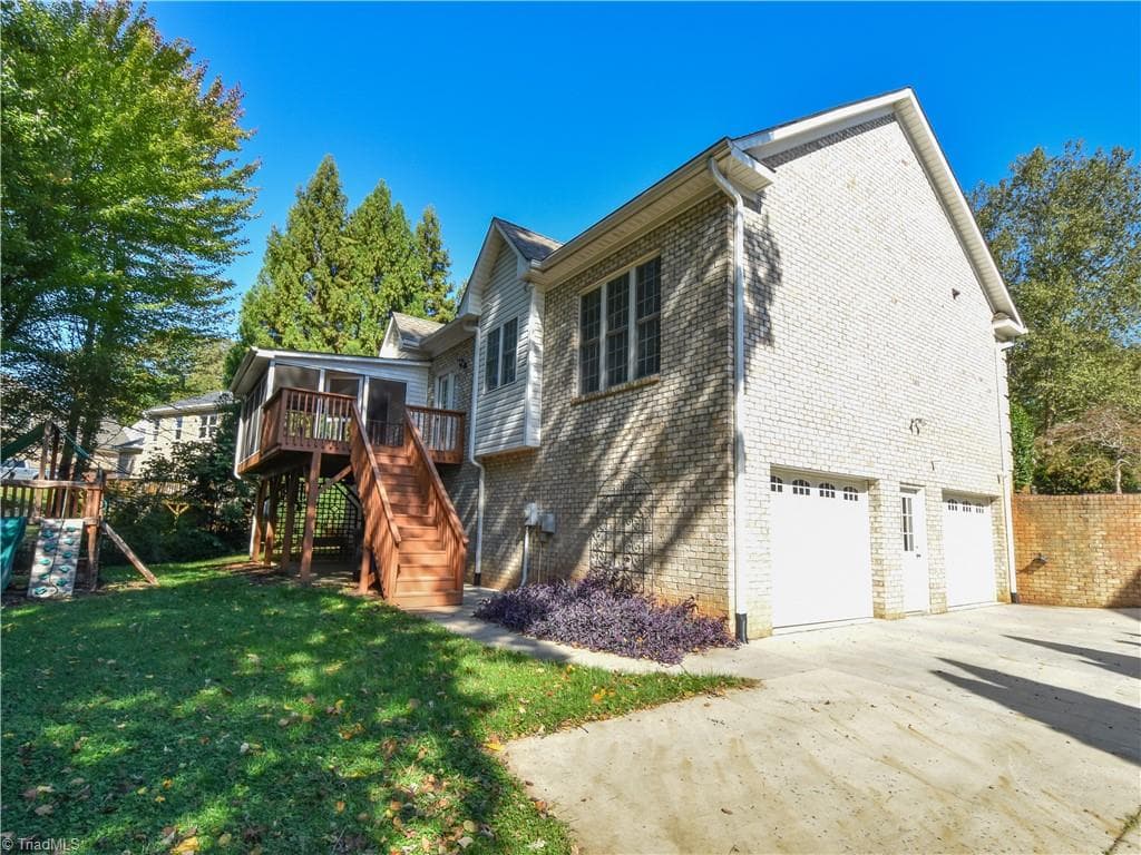 Stick/Site Built at 4634 Pebble Lake Drive, Pfafftown NC 27040, photo 31 of 36