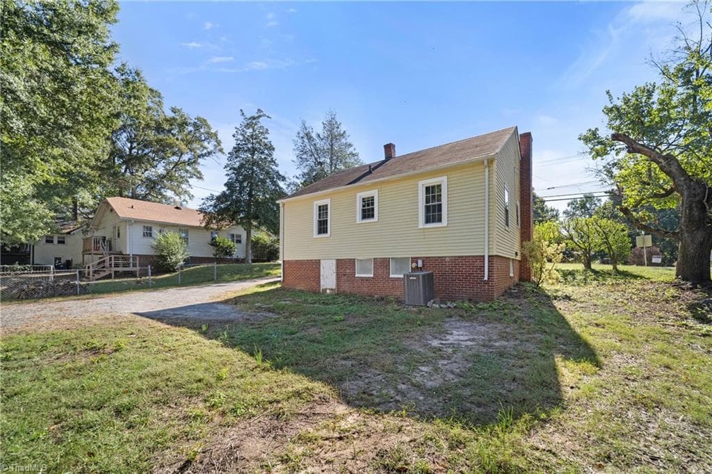 Stick/Site Built at 2539 Polo Road, Winston-Salem NC 27106, Winston-Salem, photo 26 of 28