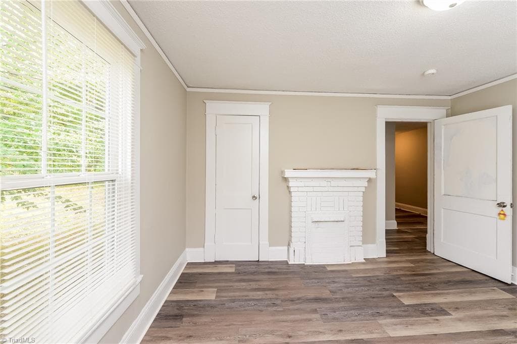 Stick/Site Built at 633 Wesley Drive, High Point NC 27260, High Point, photo 9 of 16