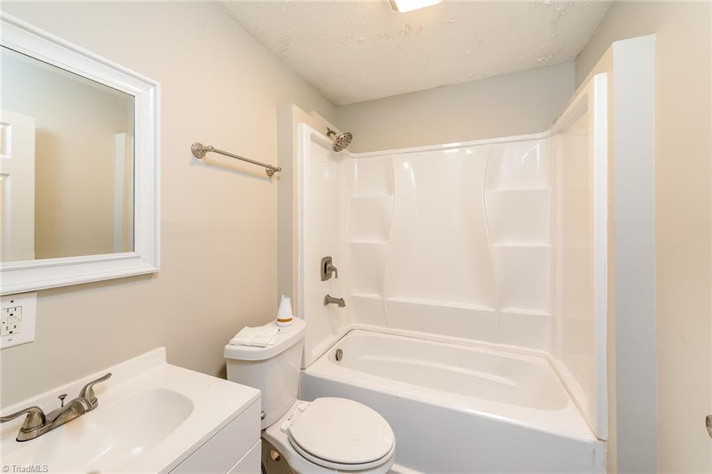 Stick/Site Built at 633 Wesley Drive, High Point NC 27260, High Point, photo 14 of 16